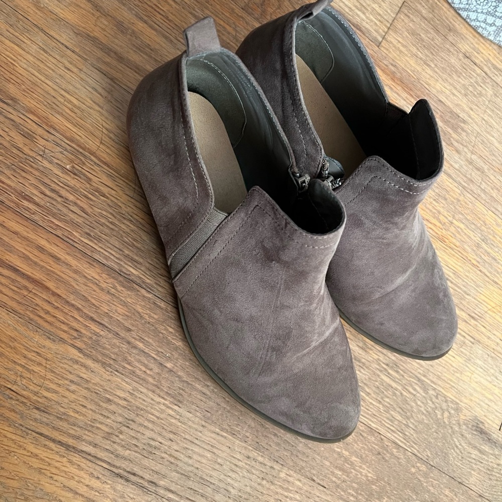 Torrid suede bootie 9w